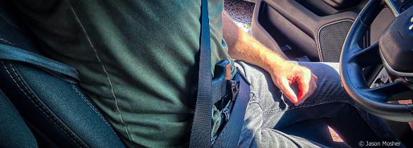 5 věcí, které zvážit při nošení krátké zbraně ve vozidle