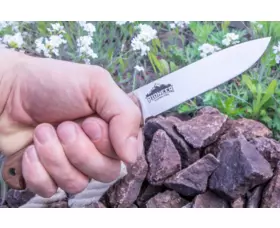 Pevný nůž KIZLYAR SUPREME® Pioneer AUS 8 SW Walnut