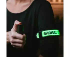 Obranný gel SABRE RED pro běžce, reflexní LED návlek, žlutý