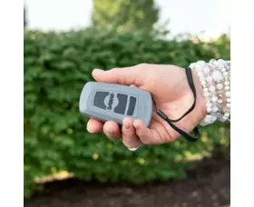 Paralyzér SABRE Key Fob Stun gun 3-in-1, šedý