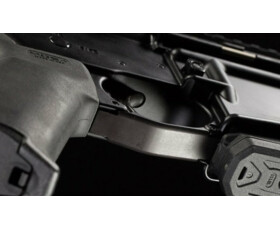 Lučík Magpul MOE® Aluminum Trigger Guard for AR-15 / M4 - Black