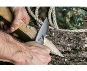 Pevný nůž KIZLYAR SUPREME® Ural AUS-8 Walnut