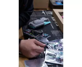 NeoMag Alias klip na pouzdro se spodním uchycením a nastavením úhlu pouzdra