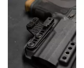 NeoMag Alias klip na pouzdro se spodním uchycením a nastavením úhlu pouzdra