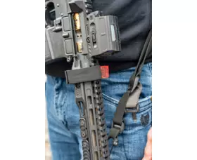 NeoMag Sentry magnetický pásek pro fixaci popruhu