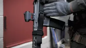 NeoMag Sentry magnetický pásek pro fixaci popruhu