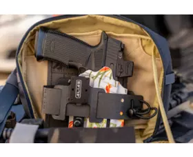 NeoMag Alias panel na suchý zip s destičkou na průvleku